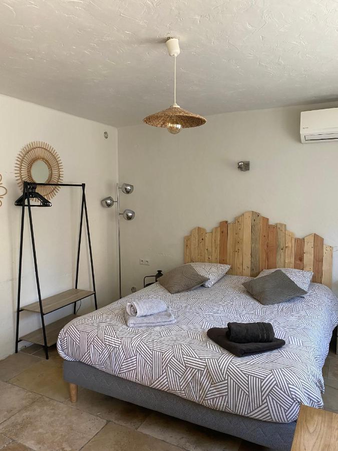 Studio La Source Claire LʼIsle-sur-la-Sorgue Екстериор снимка